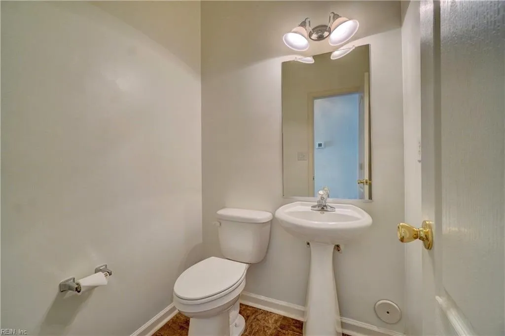 Suffolk, Virginia 23435, United States, 4 Bedrooms Bedrooms, ,3 BathroomsBathrooms,Residential,Active,168641