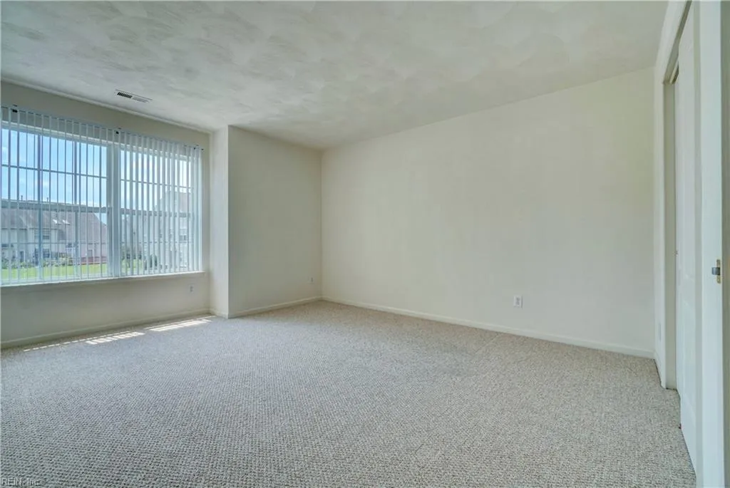 Suffolk, Virginia 23435, United States, 4 Bedrooms Bedrooms, ,3 BathroomsBathrooms,Residential,Active,168641