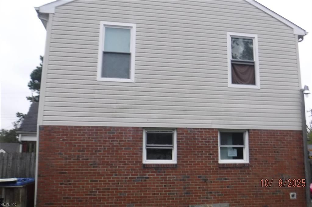 Photo of 570 Garren Avenue, Norfolk, VA 23509 (MLS # 10610037)