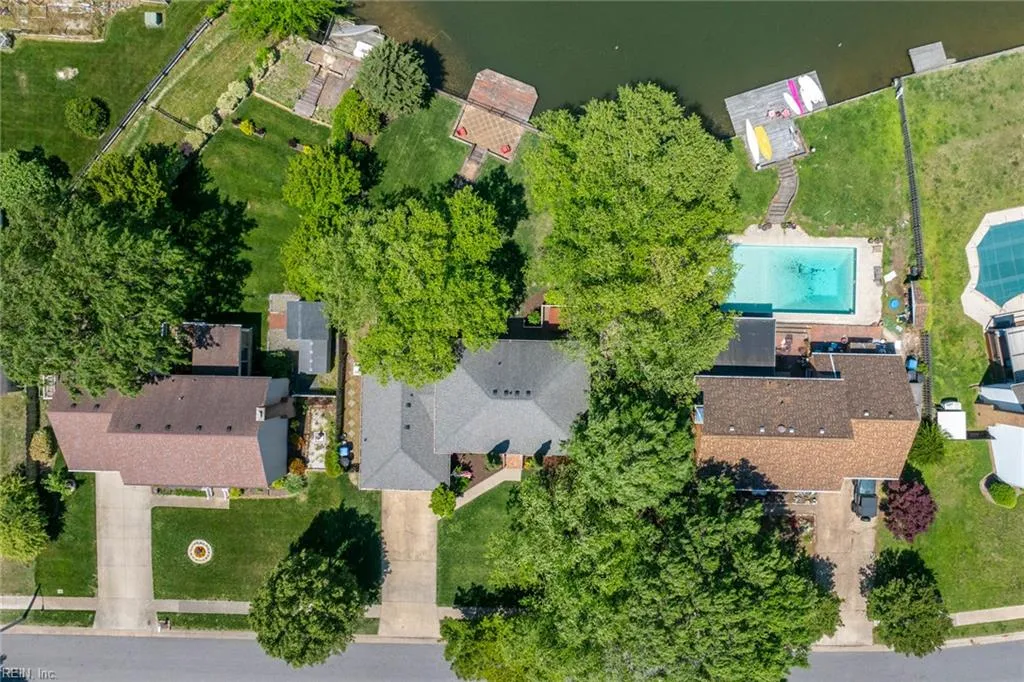 Virginia Beach, Virginia 23455, United States, 5 Bedrooms Bedrooms, ,3 BathroomsBathrooms,Residential,Pending,120522