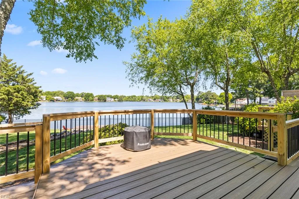 Virginia Beach, Virginia 23455, United States, 5 Bedrooms Bedrooms, ,3 BathroomsBathrooms,Residential,Pending,120522