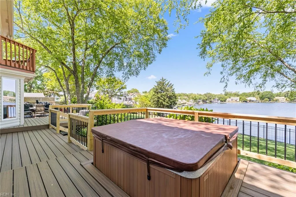 Virginia Beach, Virginia 23455, United States, 5 Bedrooms Bedrooms, ,3 BathroomsBathrooms,Residential,Pending,120522