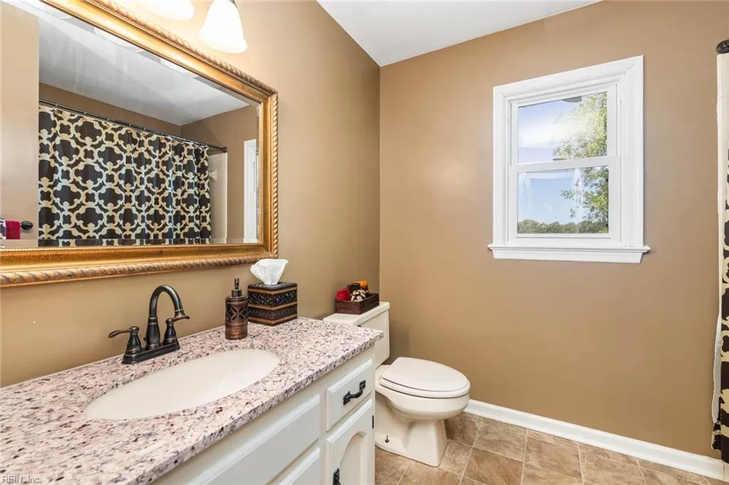 Virginia Beach, Virginia 23455, United States, 5 Bedrooms Bedrooms, ,3 BathroomsBathrooms,Residential,Pending,120522