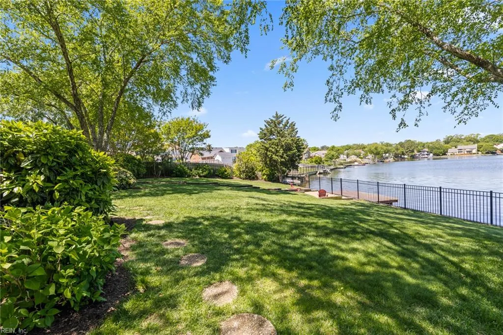 Virginia Beach, Virginia 23455, United States, 5 Bedrooms Bedrooms, ,3 BathroomsBathrooms,Residential,Pending,120522