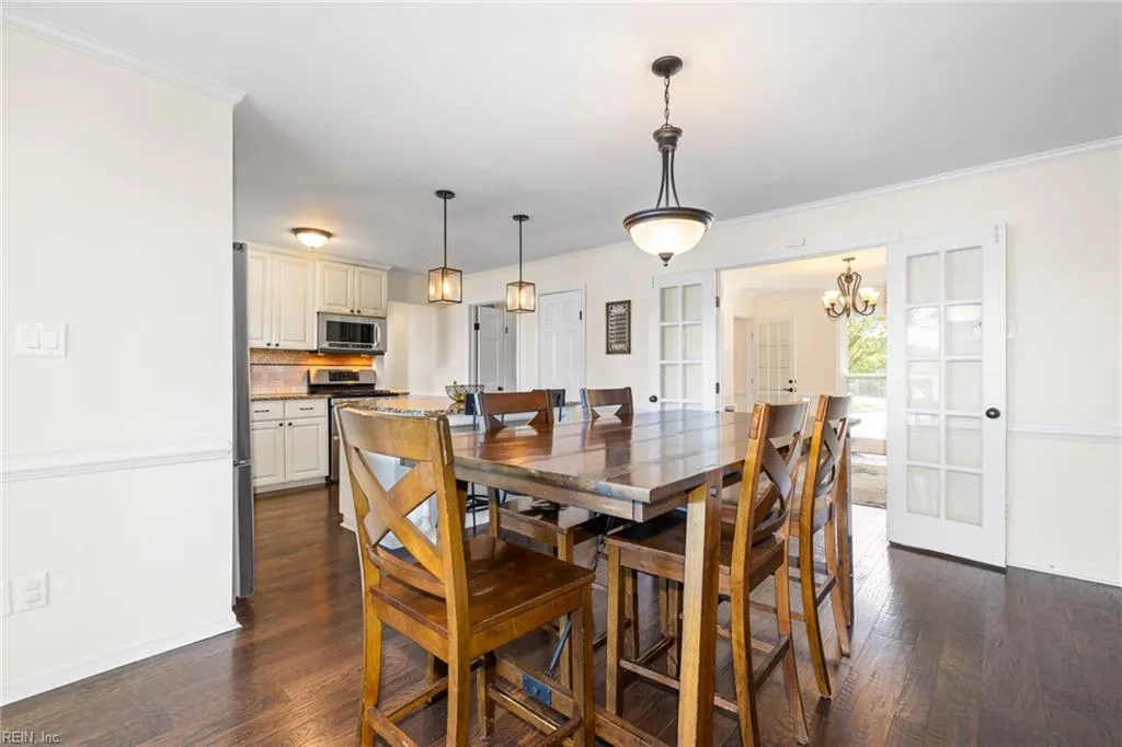 Virginia Beach, Virginia 23455, United States, 5 Bedrooms Bedrooms, ,3 BathroomsBathrooms,Residential,Pending,120522