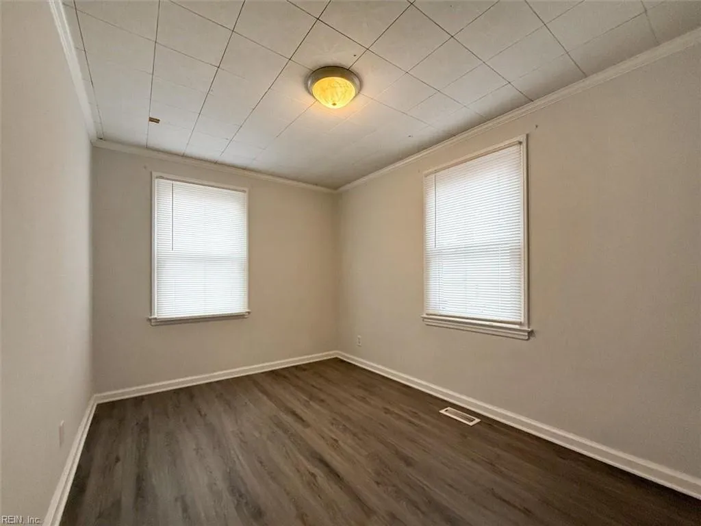 Newport News, Virginia 23605, United States, 3 Bedrooms Bedrooms, ,2 BathroomsBathrooms,Residential,Active,4341