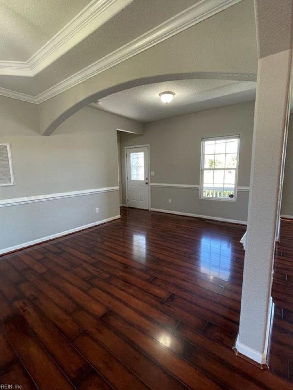 Photo of 407 WEST GOVERNMENT Avenue, Norfolk, VA 23503 (MLS # 10619780)