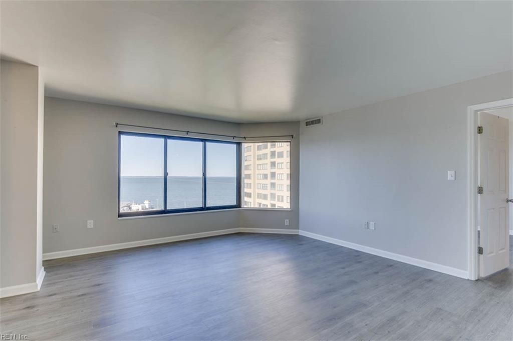 Photo of 7501 River Road #9E, Newport News, VA 23607 (MLS # 10606797)