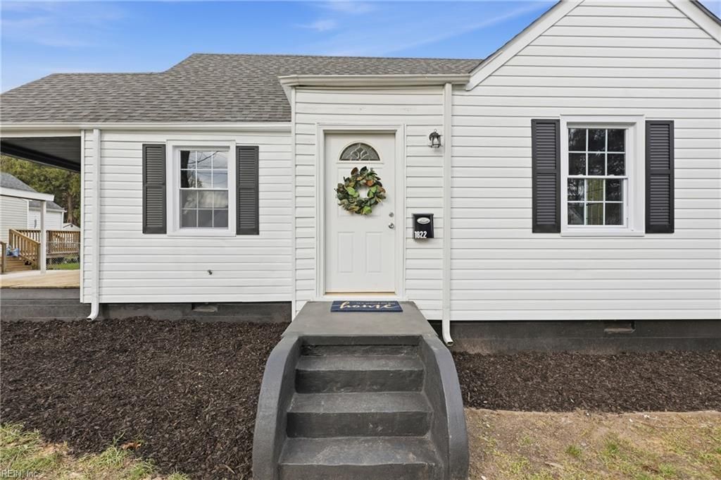 Photo of 1822 Croyden Road, Norfolk, VA 23503 (MLS # 10626189)