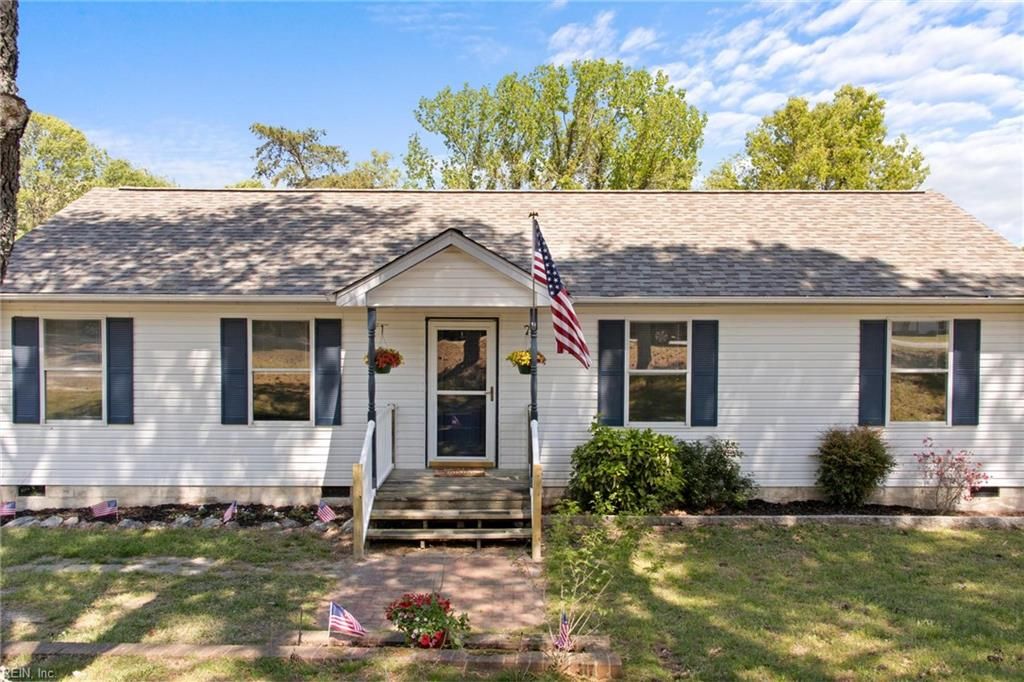 Photo of 7437 Camp Okee Drive, Gloucester, VA 23061 (MLS # 10629807)