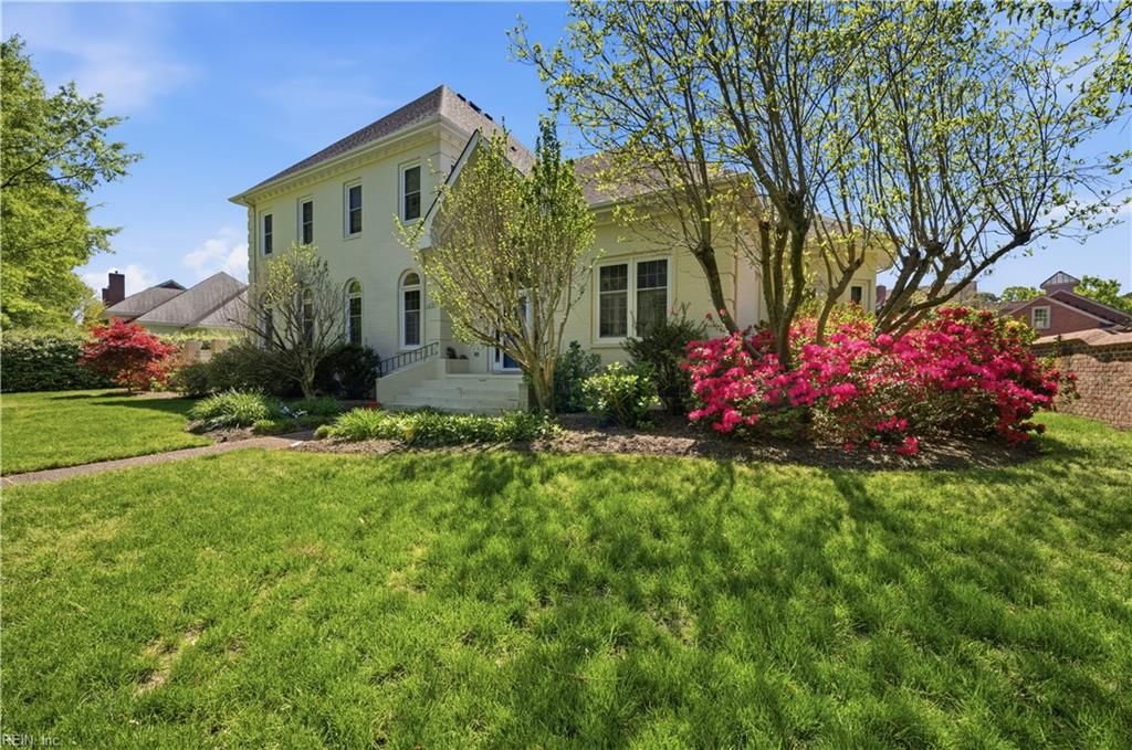 Photo of 1419 N Veaux Loop, Norfolk, VA 23509 (MLS # 10629722)