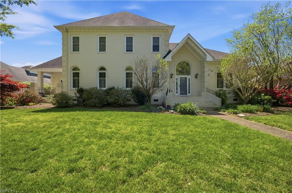 Photo of 1419 N Veaux Loop, Norfolk, VA 23509 (MLS # 10629722)