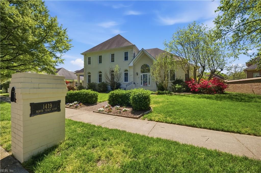 Photo of 1419 N Veaux Loop, Norfolk, VA 23509 (MLS # 10629722)