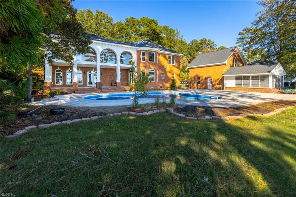 Virginia Beach, Virginia 23454, United States, 7 Bedrooms Bedrooms, ,7 BathroomsBathrooms,Residential,Active,233299
