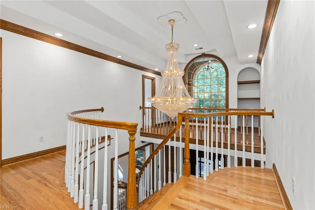 Virginia Beach, Virginia 23454, United States, 7 Bedrooms Bedrooms, ,7 BathroomsBathrooms,Residential,Active,233299