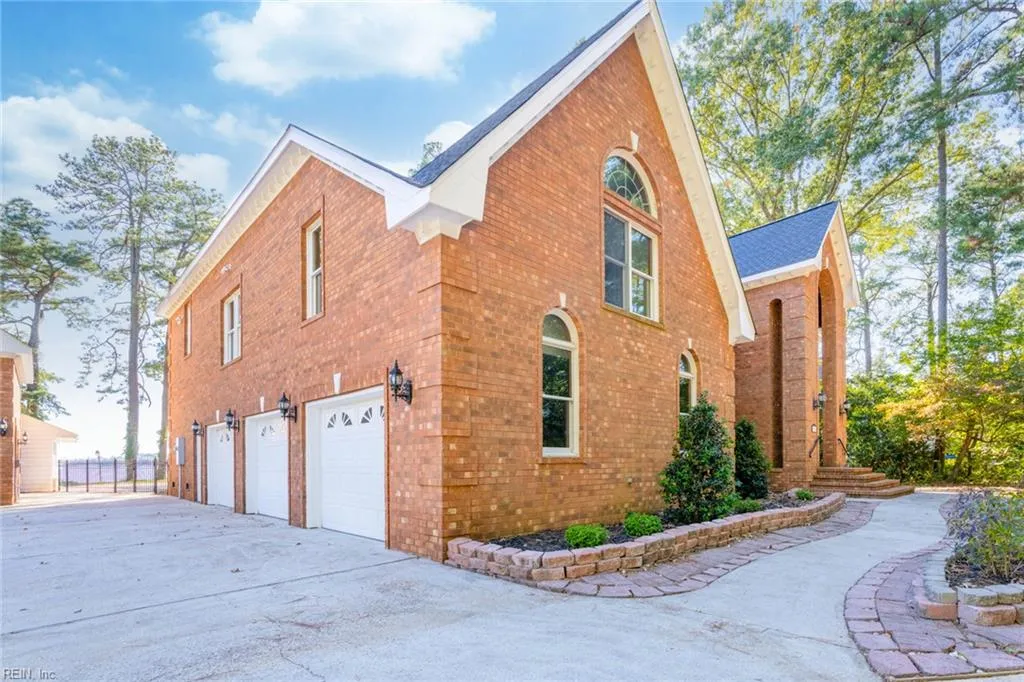 Virginia Beach, Virginia 23454, United States, 7 Bedrooms Bedrooms, ,7 BathroomsBathrooms,Residential,Active,233299