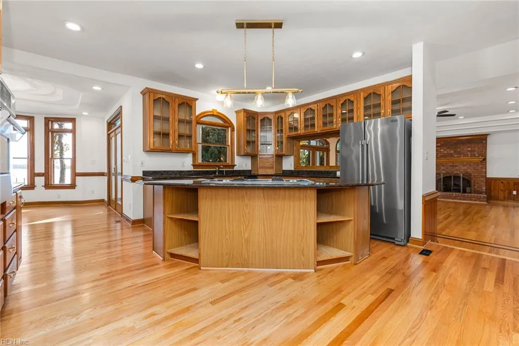 Virginia Beach, Virginia 23454, United States, 7 Bedrooms Bedrooms, ,7 BathroomsBathrooms,Residential,Active,233299