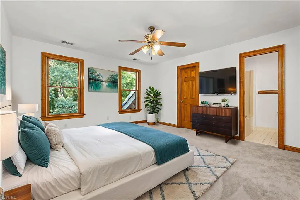 Virginia Beach, Virginia 23454, United States, 7 Bedrooms Bedrooms, ,7 BathroomsBathrooms,Residential,Active,233299