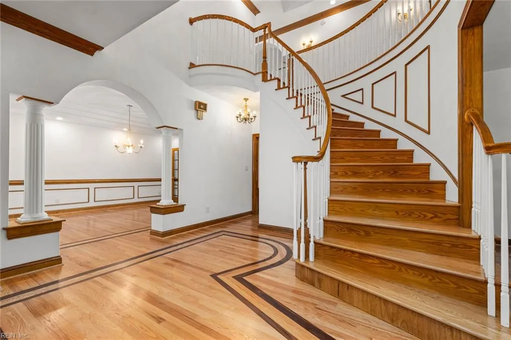 Virginia Beach, Virginia 23454, United States, 7 Bedrooms Bedrooms, ,7 BathroomsBathrooms,Residential,Active,233299