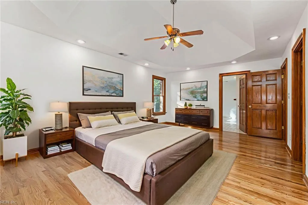 Virginia Beach, Virginia 23454, United States, 7 Bedrooms Bedrooms, ,7 BathroomsBathrooms,Residential,Active,233299