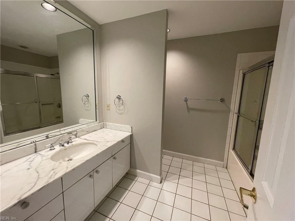 Virginia Beach, Virginia 23455, United States, 5 Bedrooms Bedrooms, ,4 BathroomsBathrooms,Residential,Active,64510