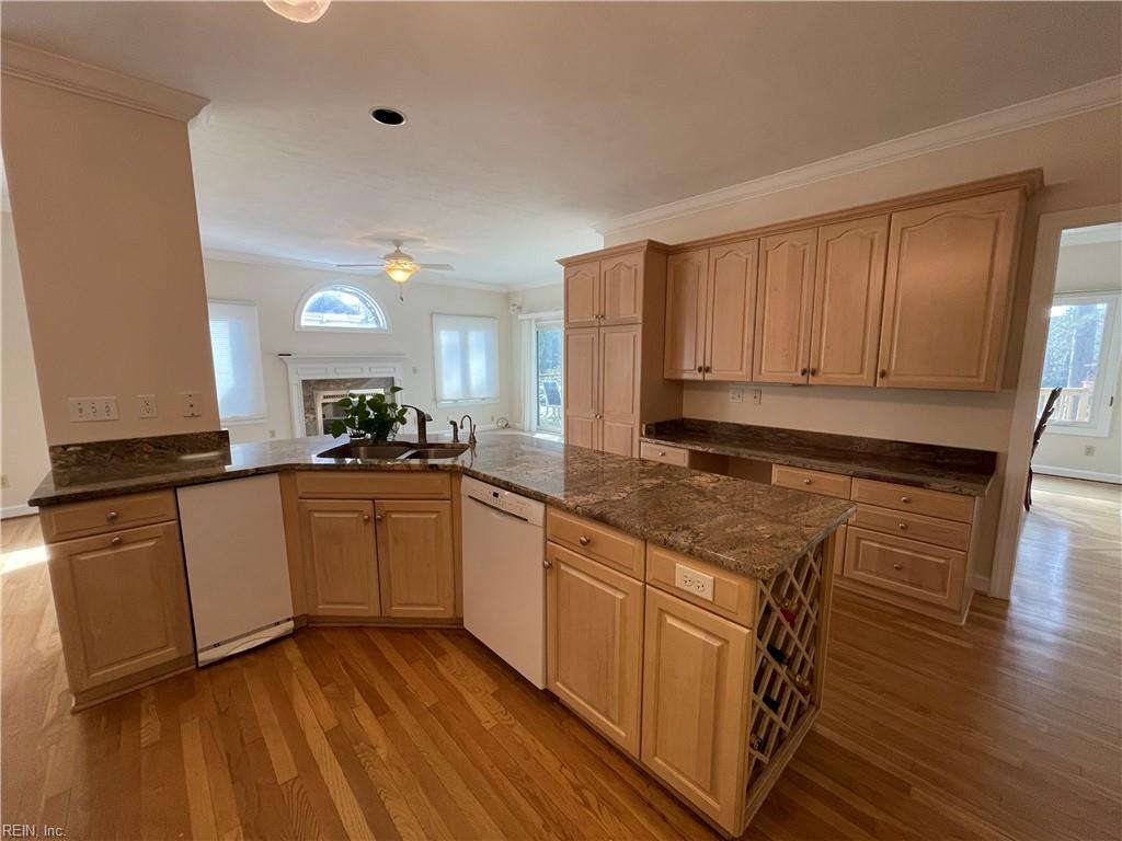 Virginia Beach, Virginia 23455, United States, 5 Bedrooms Bedrooms, ,4 BathroomsBathrooms,Residential,Active,64510