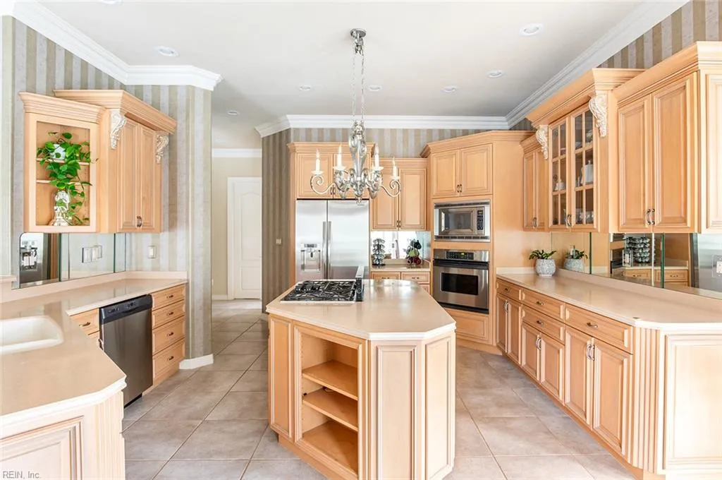 Suffolk, Virginia 23435, United States, 5 Bedrooms Bedrooms, ,5 BathroomsBathrooms,Residential,Active,247066