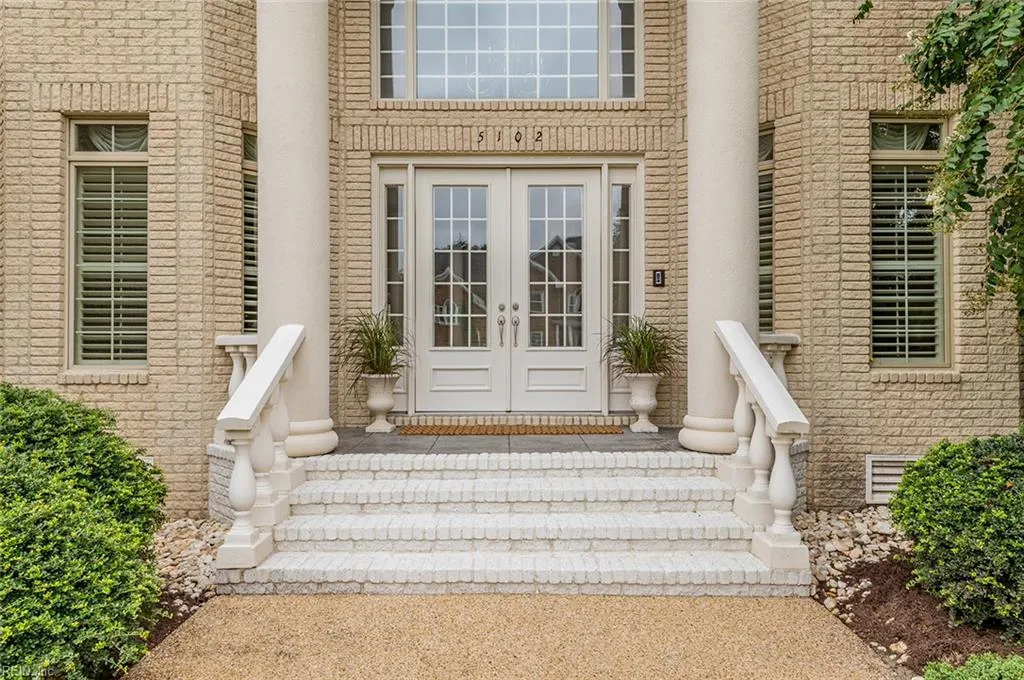 Suffolk, Virginia 23435, United States, 5 Bedrooms Bedrooms, ,5 BathroomsBathrooms,Residential,Active,247066