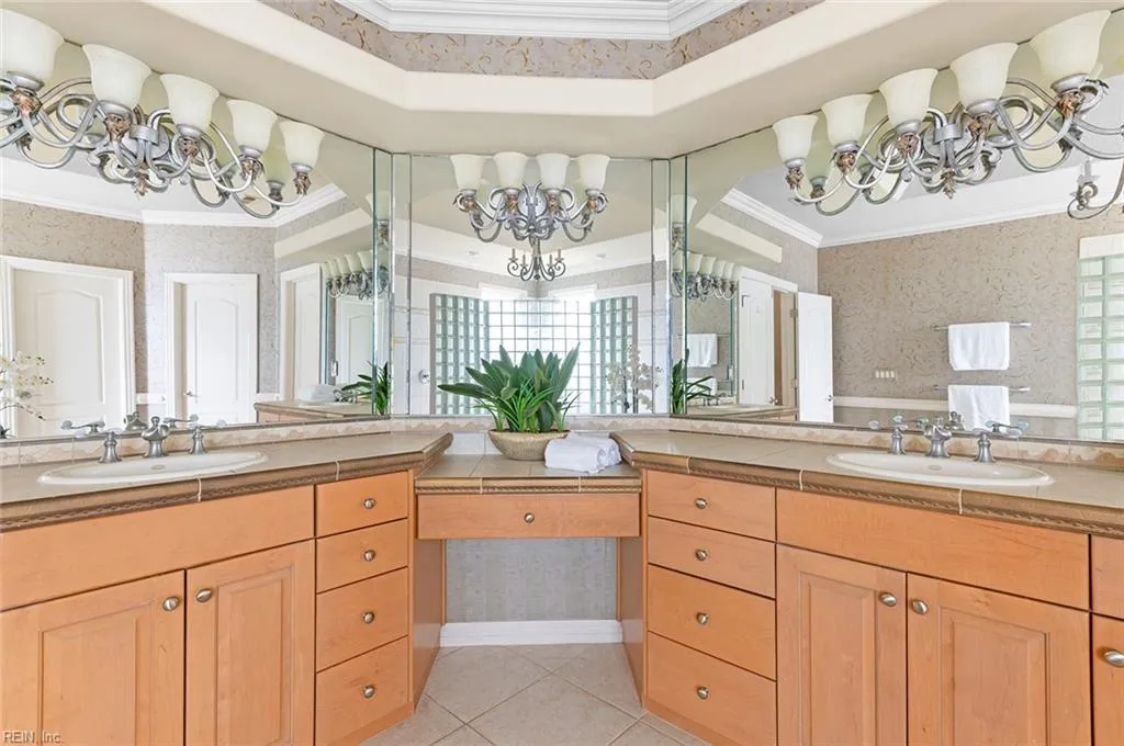 Suffolk, Virginia 23435, United States, 5 Bedrooms Bedrooms, ,5 BathroomsBathrooms,Residential,Active,247066