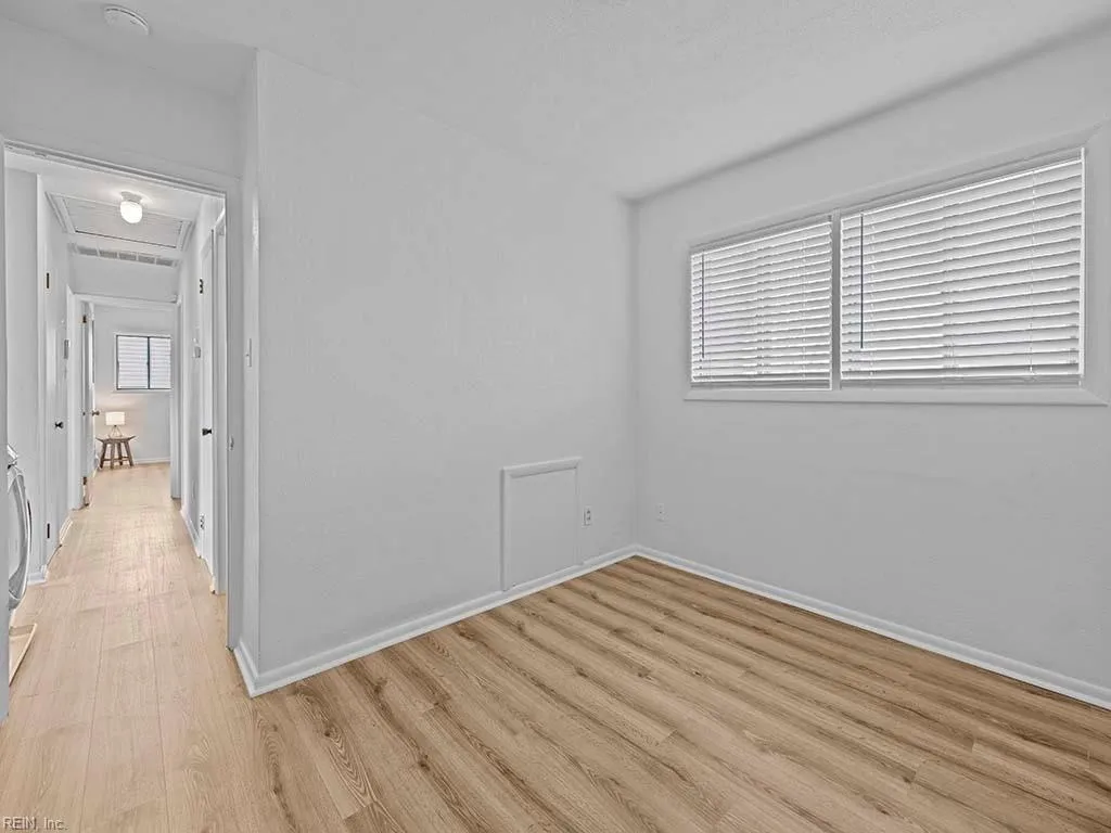 Virginia Beach, Virginia 23455, United States, 3 Bedrooms Bedrooms, ,1 BathroomBathrooms,Residential,Pending,3493