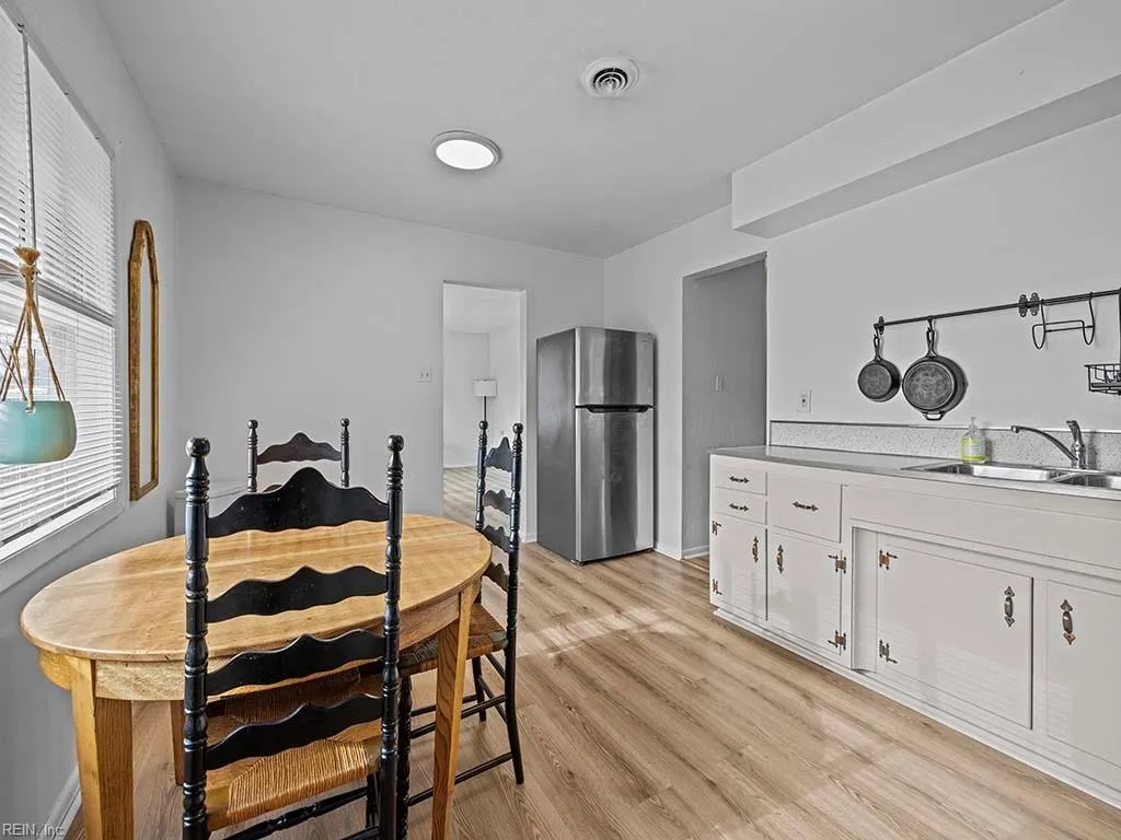 Virginia Beach, Virginia 23455, United States, 3 Bedrooms Bedrooms, ,1 BathroomBathrooms,Residential,Pending,3493