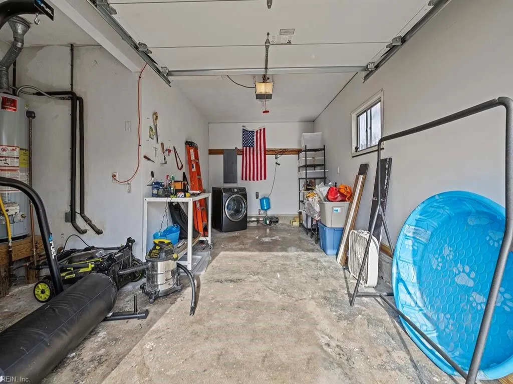 Virginia Beach, Virginia 23455, United States, 3 Bedrooms Bedrooms, ,1 BathroomBathrooms,Residential,Pending,3493