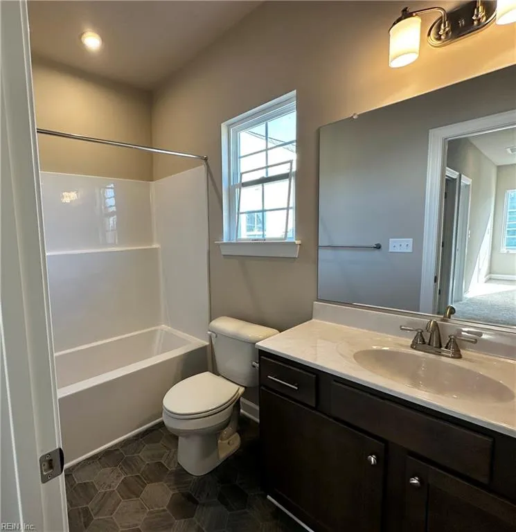 Suffolk, Virginia 23434, United States, 3 Bedrooms Bedrooms, ,3 BathroomsBathrooms,Residential,Active,91739