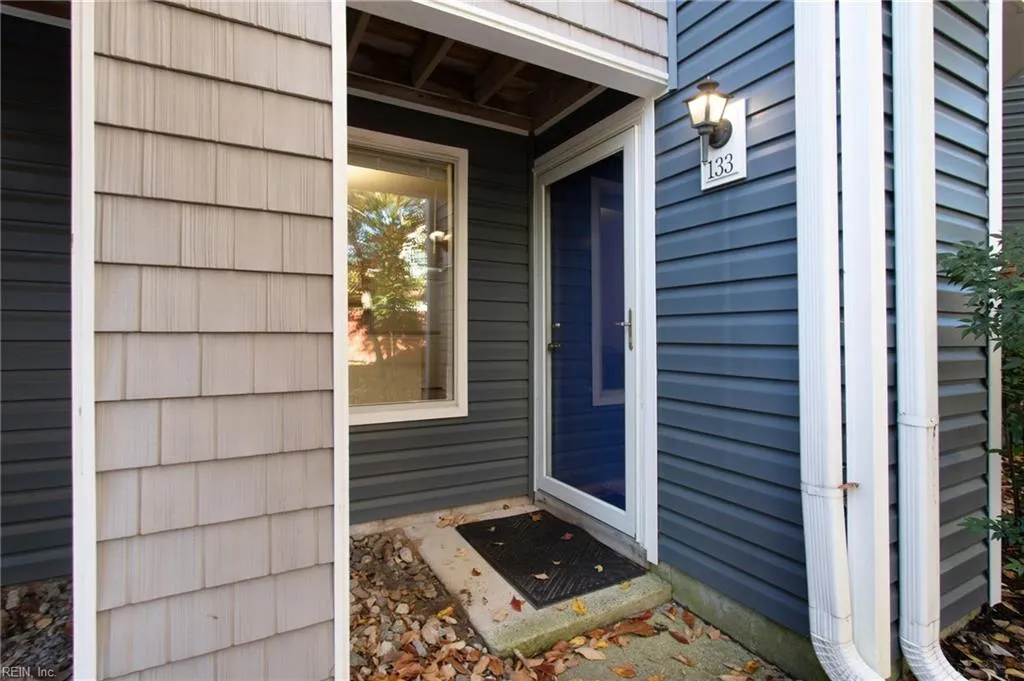 Newport News, Virginia 23606, United States, 1 Bedroom Bedrooms, ,2 BathroomsBathrooms,Residential,Active,241750