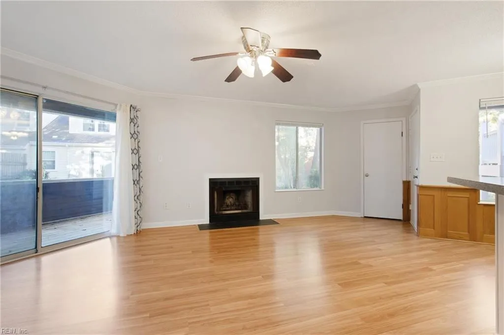 Newport News, Virginia 23606, United States, 1 Bedroom Bedrooms, ,2 BathroomsBathrooms,Residential,Active,241750