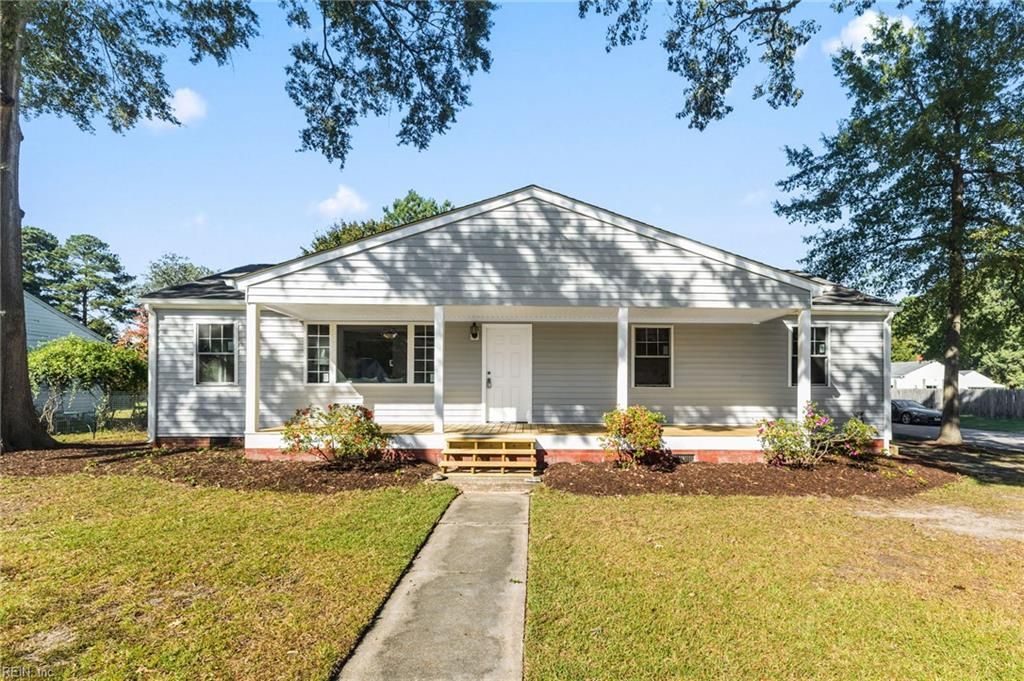 Photo of 108 Logan Drive, Portsmouth, VA 23701 (MLS # 10613208)