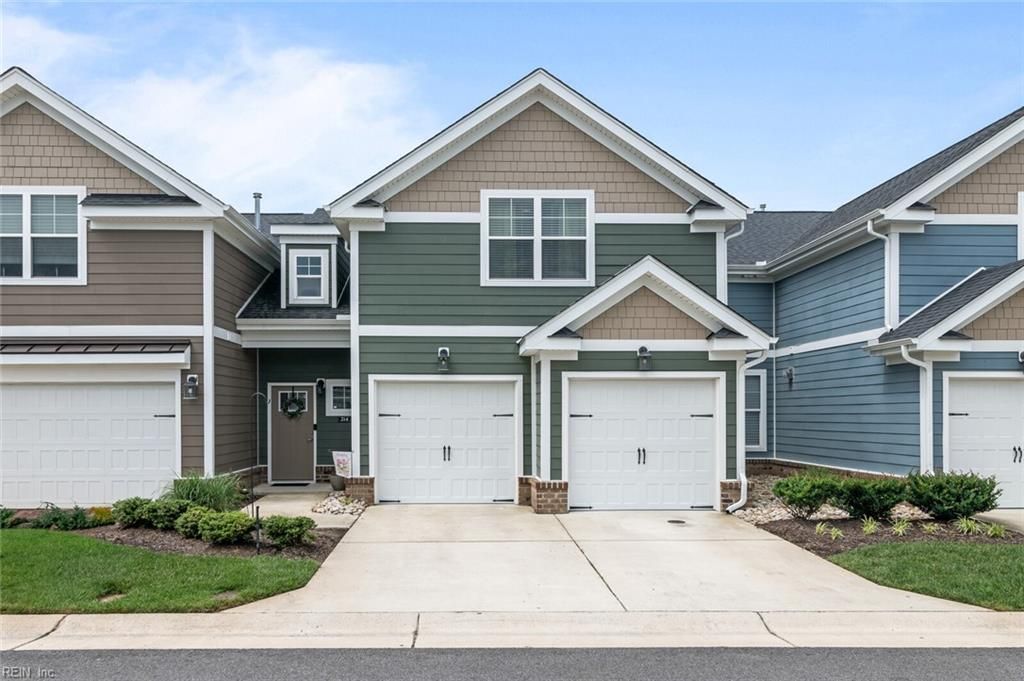 Photo of 214 Retreat Drive, Suffolk, VA 23435 (MLS # 10628340)