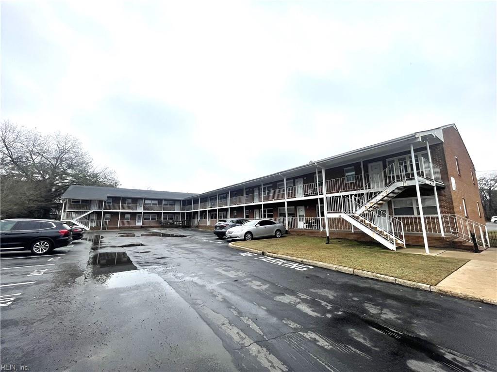 Photo of 719 Marvin Avenue #206, Norfolk, VA 23518 (MLS # 10642107)
