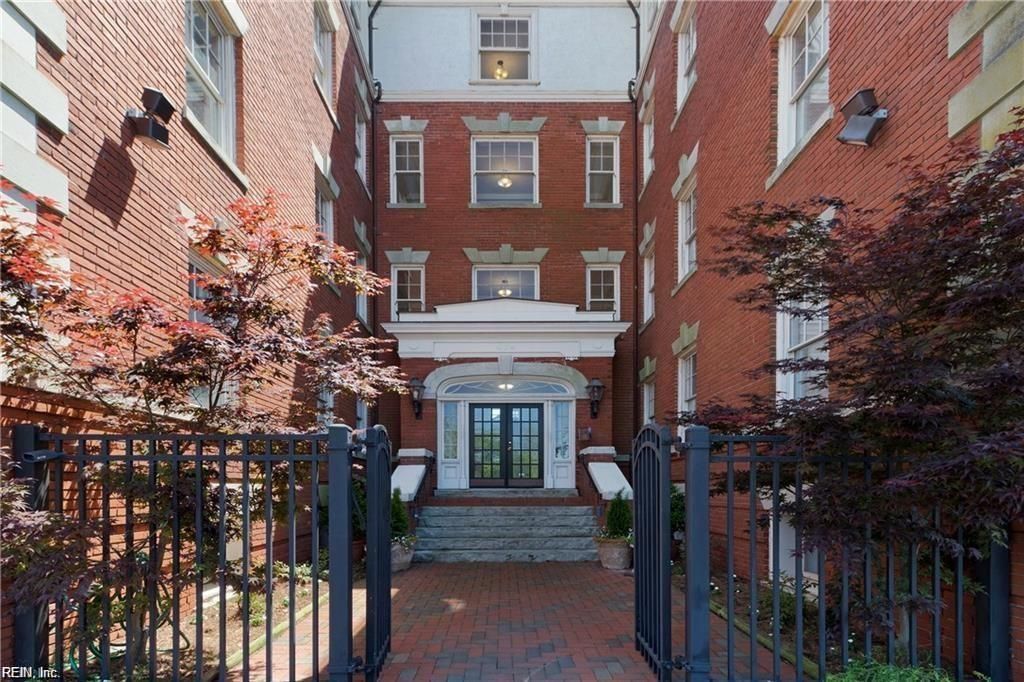 Photo of 429 York Street #3D, Norfolk, VA 23510 (MLS # 10633560)