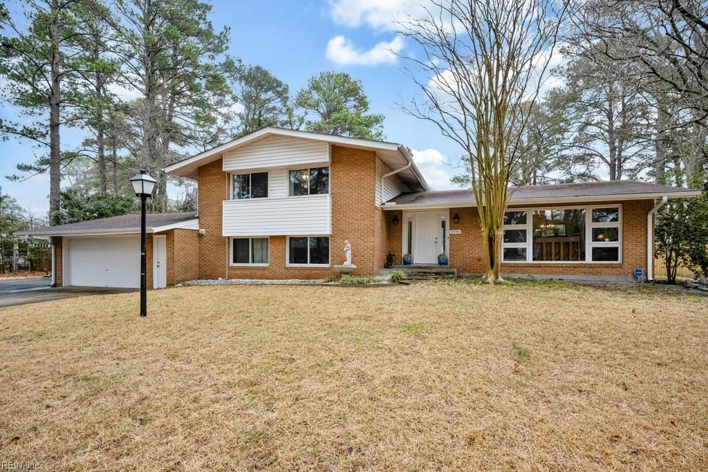Photo of 2945 Replica Lane, Portsmouth, VA 23703 (MLS # 10623486)