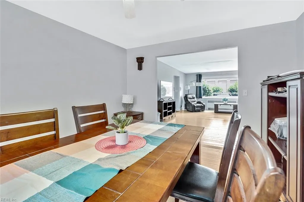 Norfolk, Virginia 23505, United States, 4 Bedrooms Bedrooms, ,4 BathroomsBathrooms,Residential,Active,150879