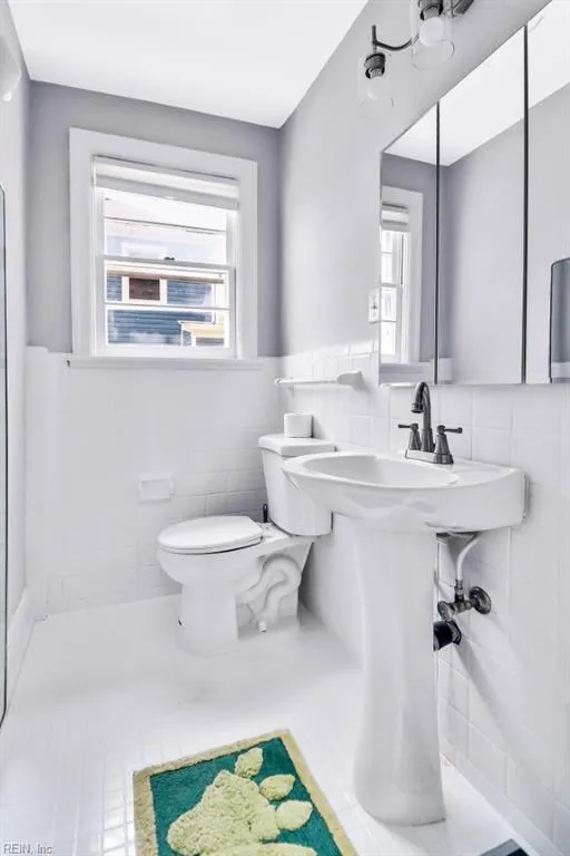 Norfolk, Virginia 23505, United States, 4 Bedrooms Bedrooms, ,4 BathroomsBathrooms,Residential,Active,150879