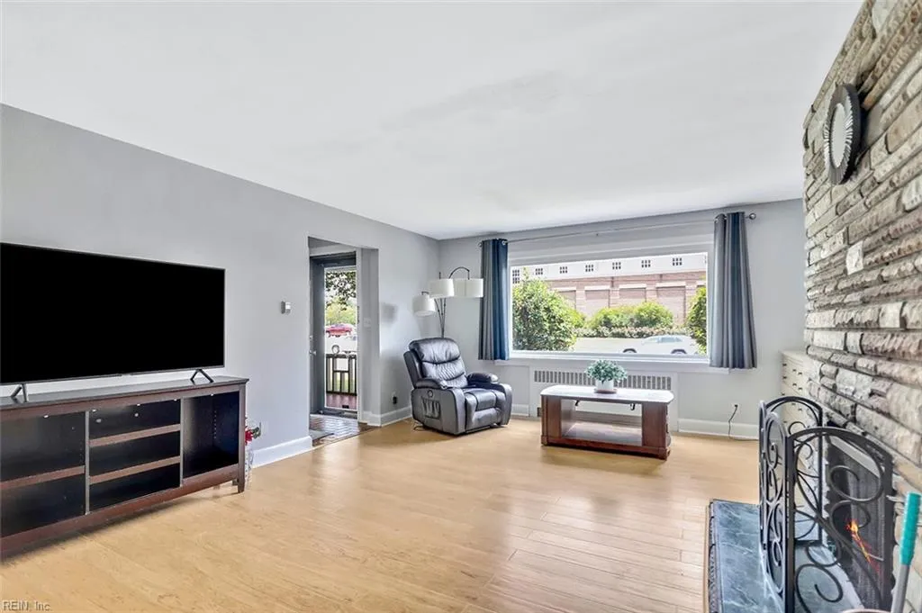 Norfolk, Virginia 23505, United States, 4 Bedrooms Bedrooms, ,4 BathroomsBathrooms,Residential,Active,150879