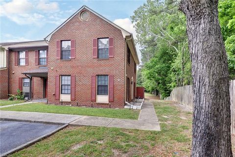 Photo of 363 Deputy Lane #F, Newport News, VA 23608 (MLS # 10631155)