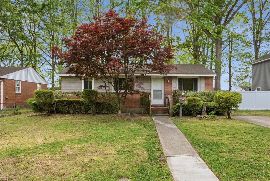 Photo of 1206 Cleona Drive, Chesapeake, VA 23324 (MLS # 10629354)