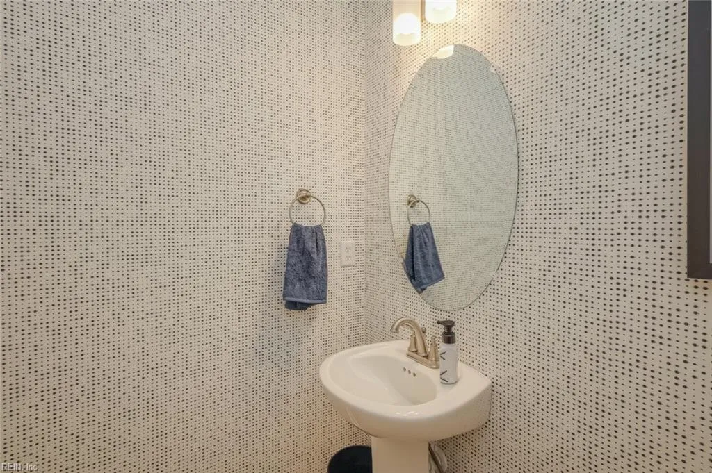 Suffolk, Virginia 23435, United States, 4 Bedrooms Bedrooms, ,4 BathroomsBathrooms,Residential,Active,87909