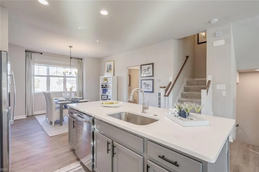 Suffolk, Virginia 23435, United States, 4 Bedrooms Bedrooms, ,4 BathroomsBathrooms,Residential,Active,87909