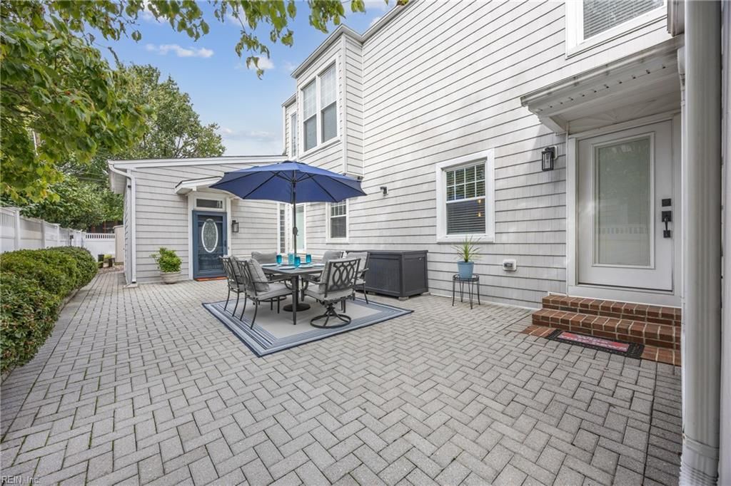 Photo of 1453 Graydon Place, Norfolk, VA 23507 (MLS # 10607087)