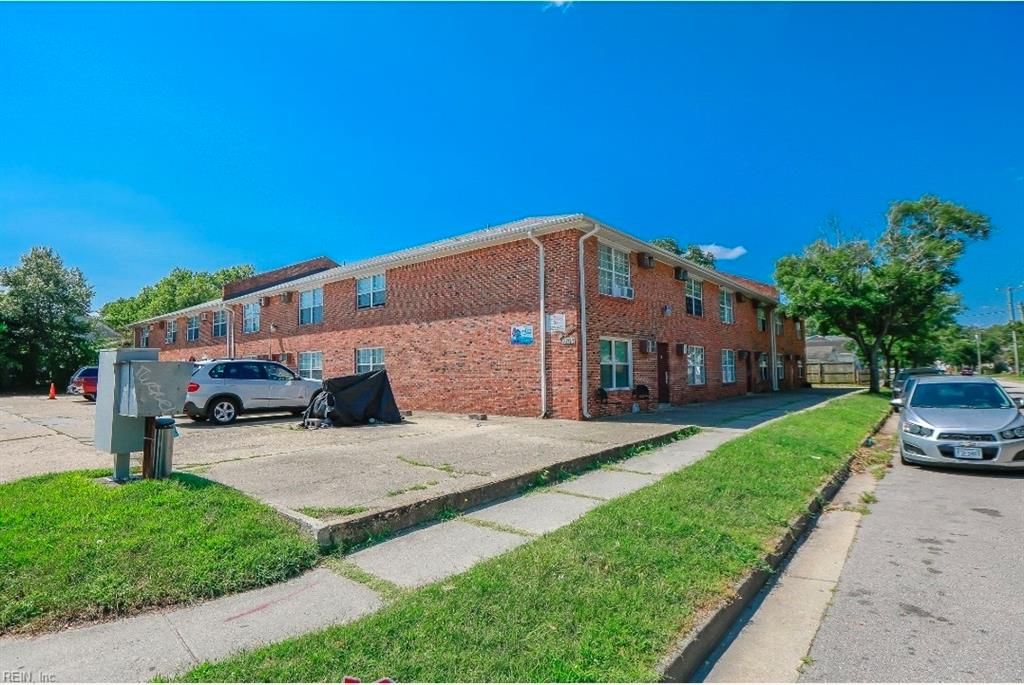 Photo of 1203 Hillside Avenue #E1, Norfolk, VA 23503 (MLS # 10613415)