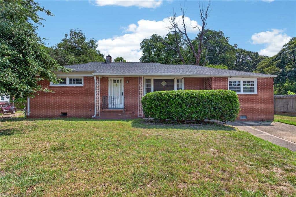 Photo of 18 Bethel Road, Newport News, VA 23608 (MLS # 10645018)
